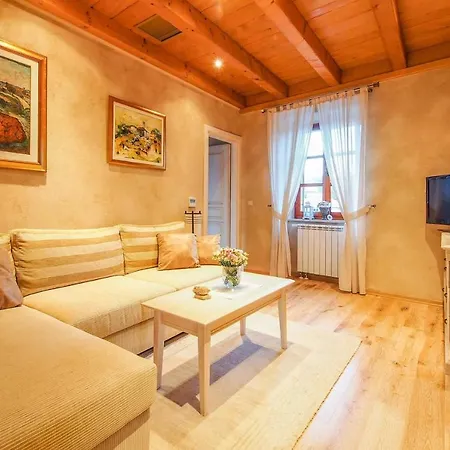 Country Escape Mitrovici