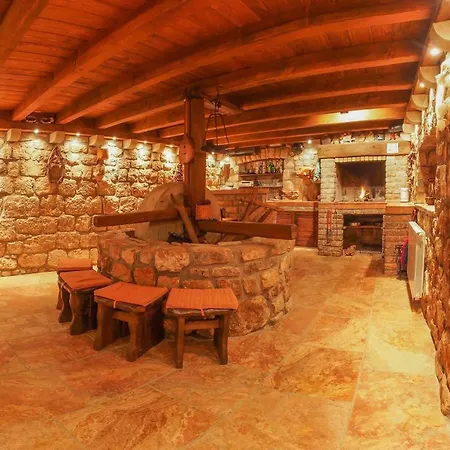 Villa Country Escape Mitrovici